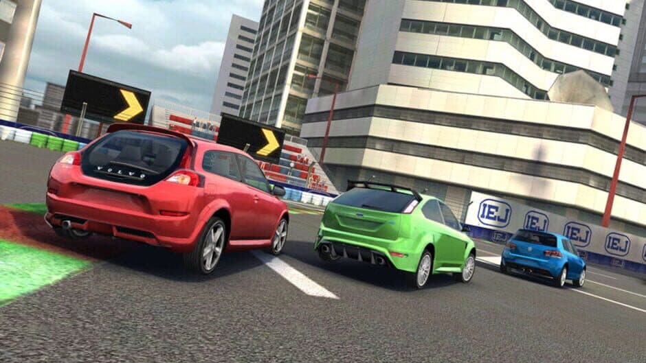 Real Racing 2 screenshot