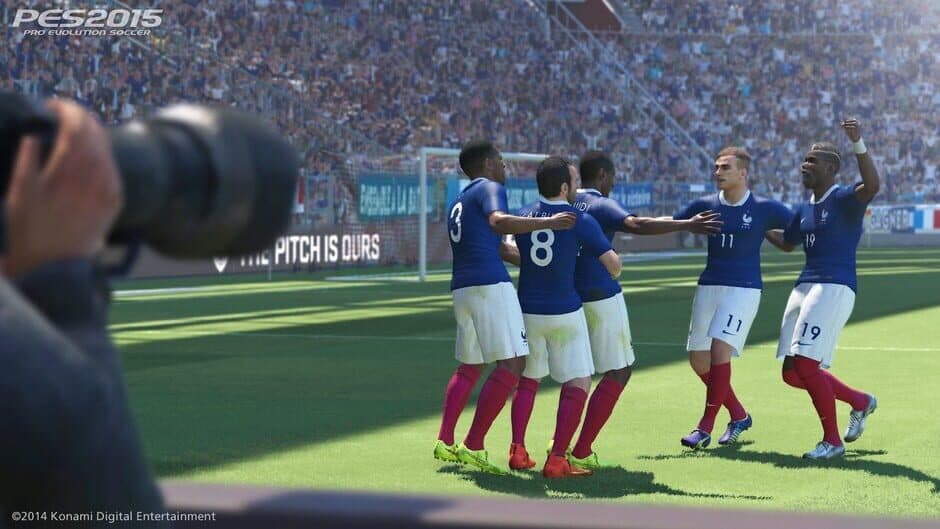 Pro Evolution Soccer 2015 screenshot