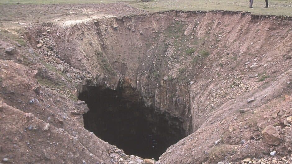 A Hole to Another Place SCP-1437 screenshot