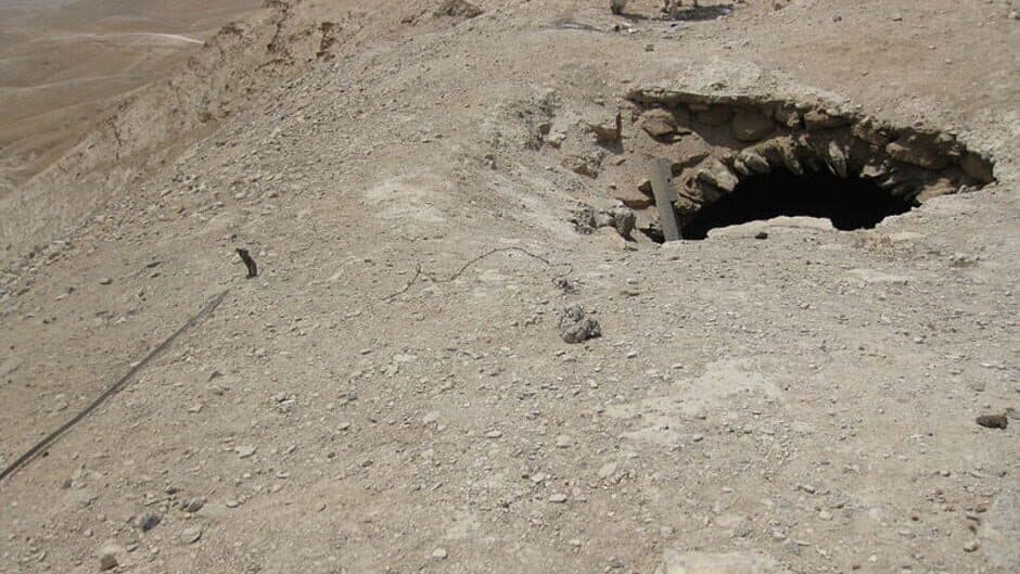 A Hole to Another Place SCP-1437 screenshot